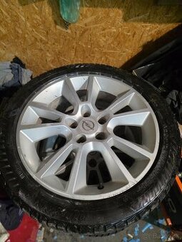 225/45 R17 Opel