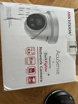 Kamera HIKVISION ACUSENSE 4MP DS2CD2346G2-IU
