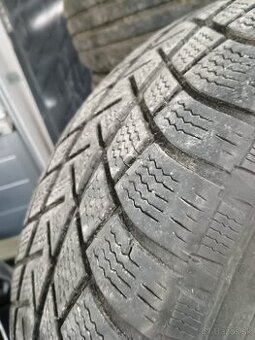 Predám zimné 255/50 r19 Michelin pneu