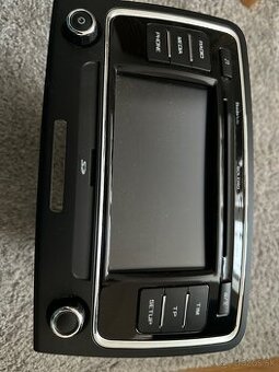 Škoda Bolero Autorádio (nejde zapnúť )