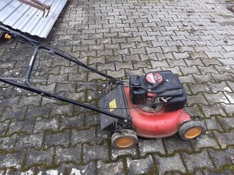 Benzínová kosačka