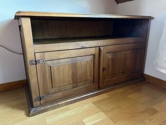 Komoda z masívu
