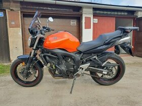 Motocykel Yamaha FZ 6 - 1