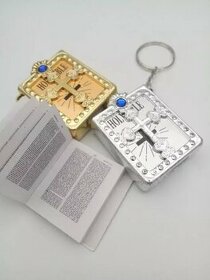 Mini biblia prívesok na kluce v anglictine - 1