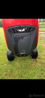 Zahradny traktor