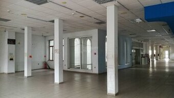 Prenájom: Priestor v OD na pešej zóne v Žiline 460 m2