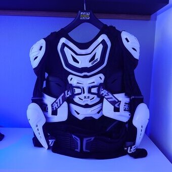 Leatt chránič tela Body Protector 5.5 L/XL