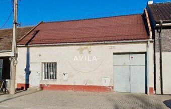OBCHODNÝ PRIESTOR 158m2 v CENTRE Veľké Kostoľany