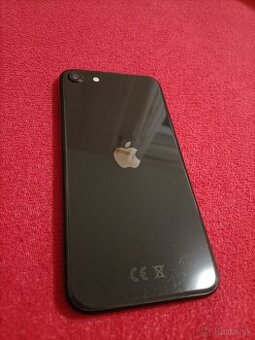predám iphone SE2020