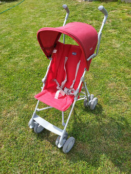 Lahky sportovy kocik Chicco Caddy