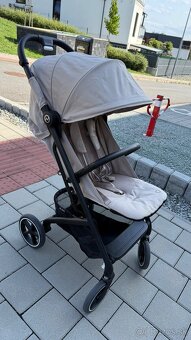 Cybex beezy almond