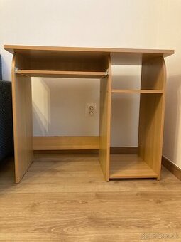 Darujem pracovný stôl