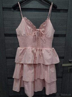 Dámske šaty