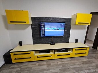 Predám na mieru robenú obývaciu stenu