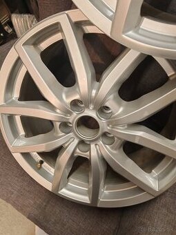 5x114.3 r18 dezent