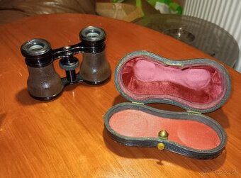 Dalekohlad, optika ,divadlo