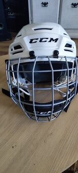 Hokejová prilba CCM s mriežkou
