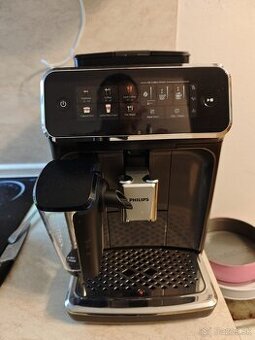 Philips Series 3300 LatteGo EP3349/70 – automatický kávovar