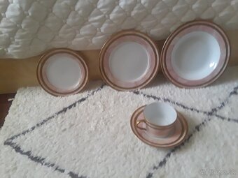 ZberatelskyPorcelán MarbreRose Christian Dior