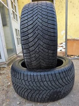 Ponúkam 2 Celoročné pneumatiky Double Dasp 245/45 R18
