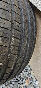Predám pneumatiku Pirelli Cinturato P7 235/40 R18 - 1 kus