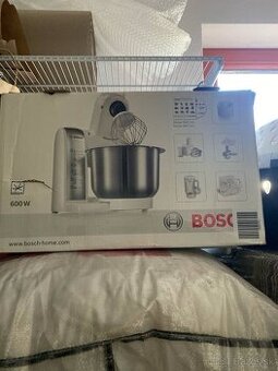 Kuchynský robot BOSCH 600W – výborný stav