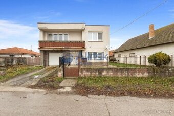 Znížená cena     7 izbový Rodinný dom v obci Vrakuň pri D