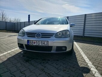 Volkswagen Golf V 1.4 fsi