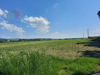 Pozemok na výstavbu rodinného domu v obci Slávnica, 1123 m2