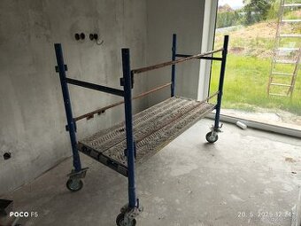 Pojazdne lešenie