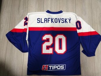 Podpísaný hokejový dres Juraja Slafkovského