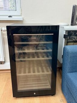 Chladnicka na vino, vinoteka Haier HWS49GA