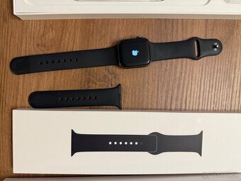 Apple Watch SE 40 mm Space Gray + komplet príslušenstvo