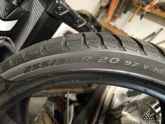 Predám letnú pneumatiku Pirelli 255/35 R20