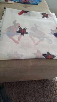 Záclona ako nova spiderman obšitá