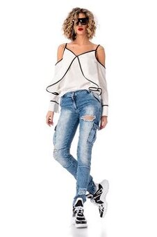Push up damske svetle jeansy s bocnymi vreckami NOVE