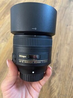 Nikon AF-S NIKKOR 85mm f/1.8G