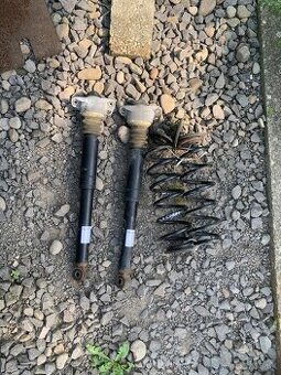 Predám predné aj zadné struny a tlmiče do VW seat