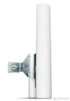 Ubiquiti AirMAX 17 dBi Sector