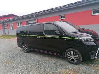 Toyota proace verso family