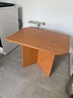 Konferenčný stolík