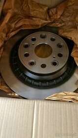 Zadné brzdové kotúče na Lexus LS460/LS600 19" kolesa