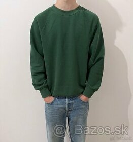 Chlapčenský zelený sveter - 1