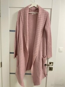 Dlhý sveter v púdrovo ružovej farbe - 1