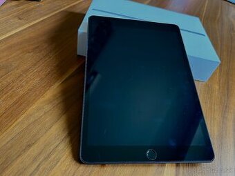 Apple iPad 10.2’; 64 GB, Wi-Fi