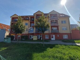 ✨ Exkluzívne v ponuke: 3-izbový byt v srdci Serede – Perlovk