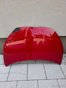 Toyota Yaris IV, kapota