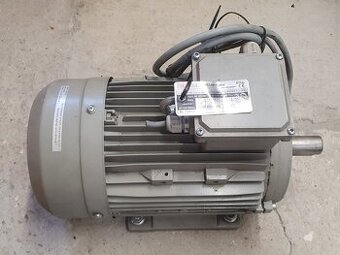 Kvalitný elektromotor zn.HELMKE 3kW/1440ot.