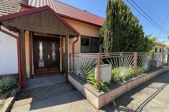 PRIPRAVUJEME: Rodinný dom s veľkým pozemkom - Hlohovec