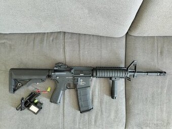 Airsoft zbraň - AR15 RIS Charlie